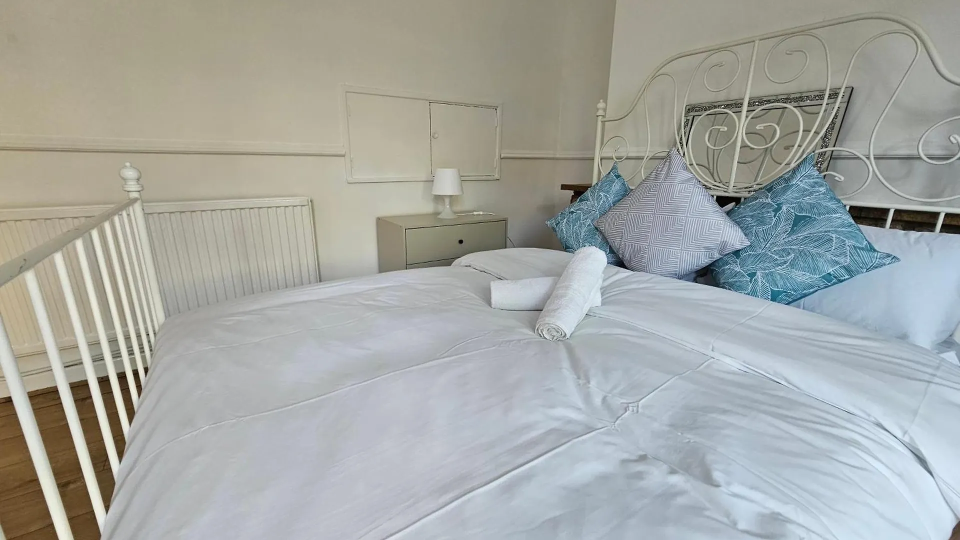 Towerhill Rooms London Homestay